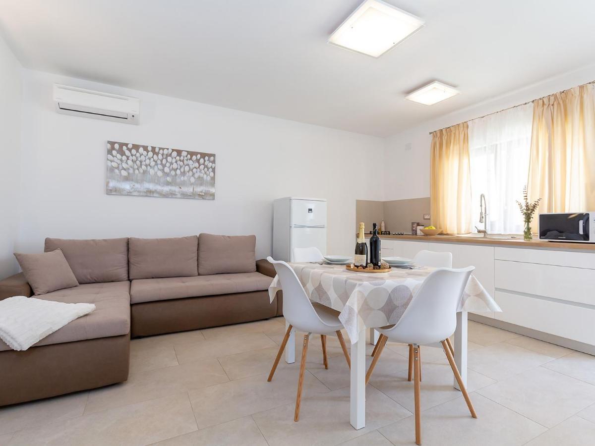 Villa Gioia Apartment With Terrace Poreč Zewnętrze zdjęcie
